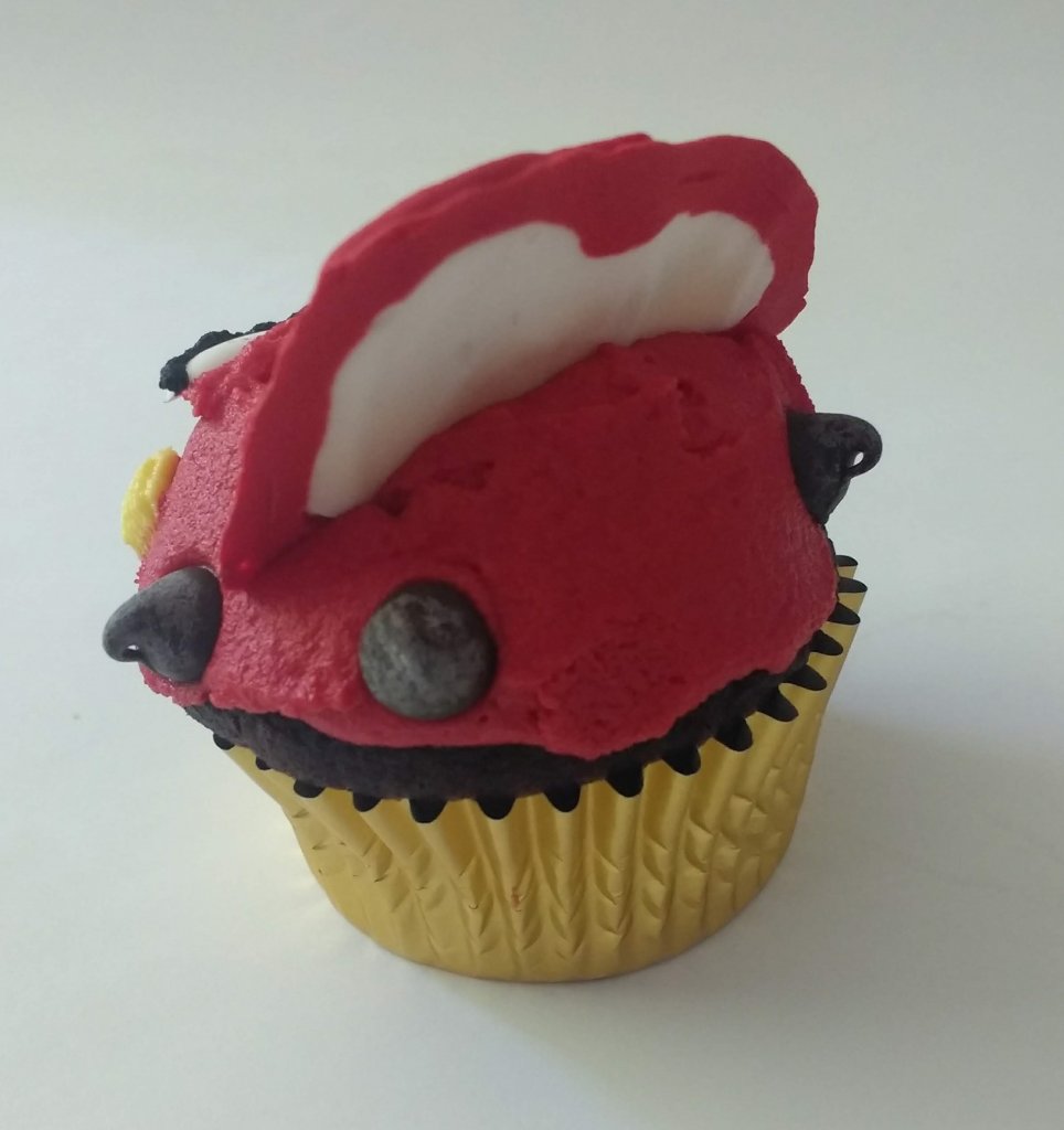 Disney Cars Birthday Cupcakes Lightning McQueen Cupcakes from the back